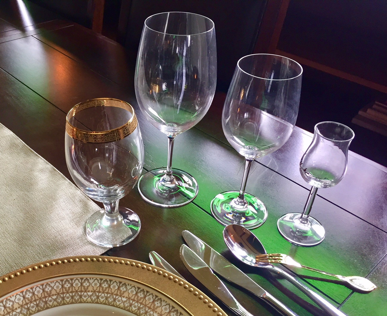 Place Setting Glasses